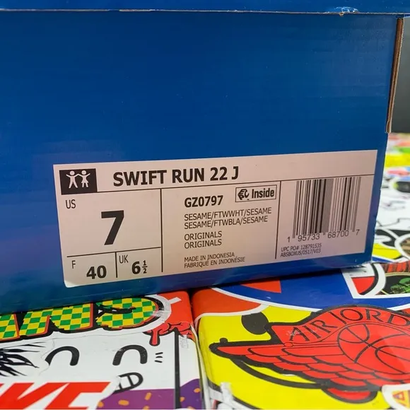 Adidas Swift Run 22 Sesame Size 7y / 8.5 Womens