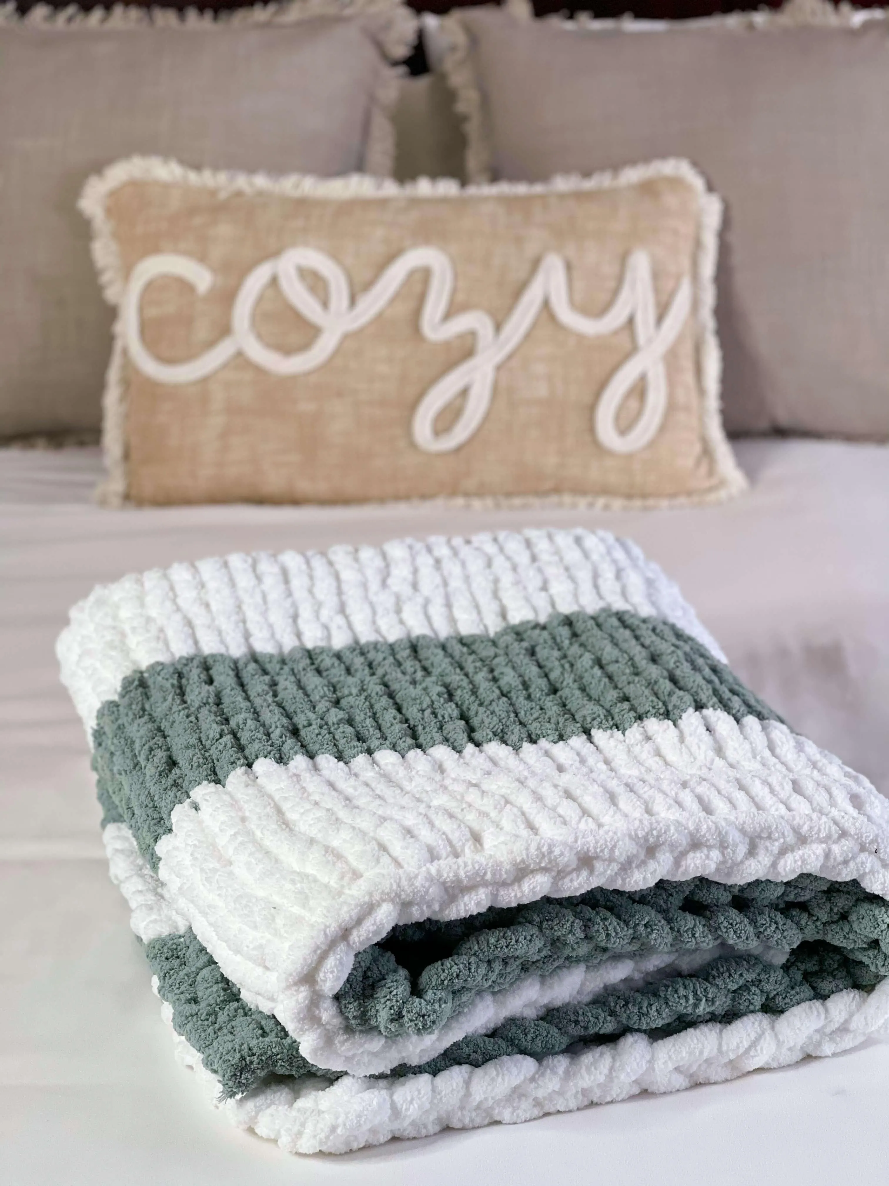 Aglow Babe Cozy Throw