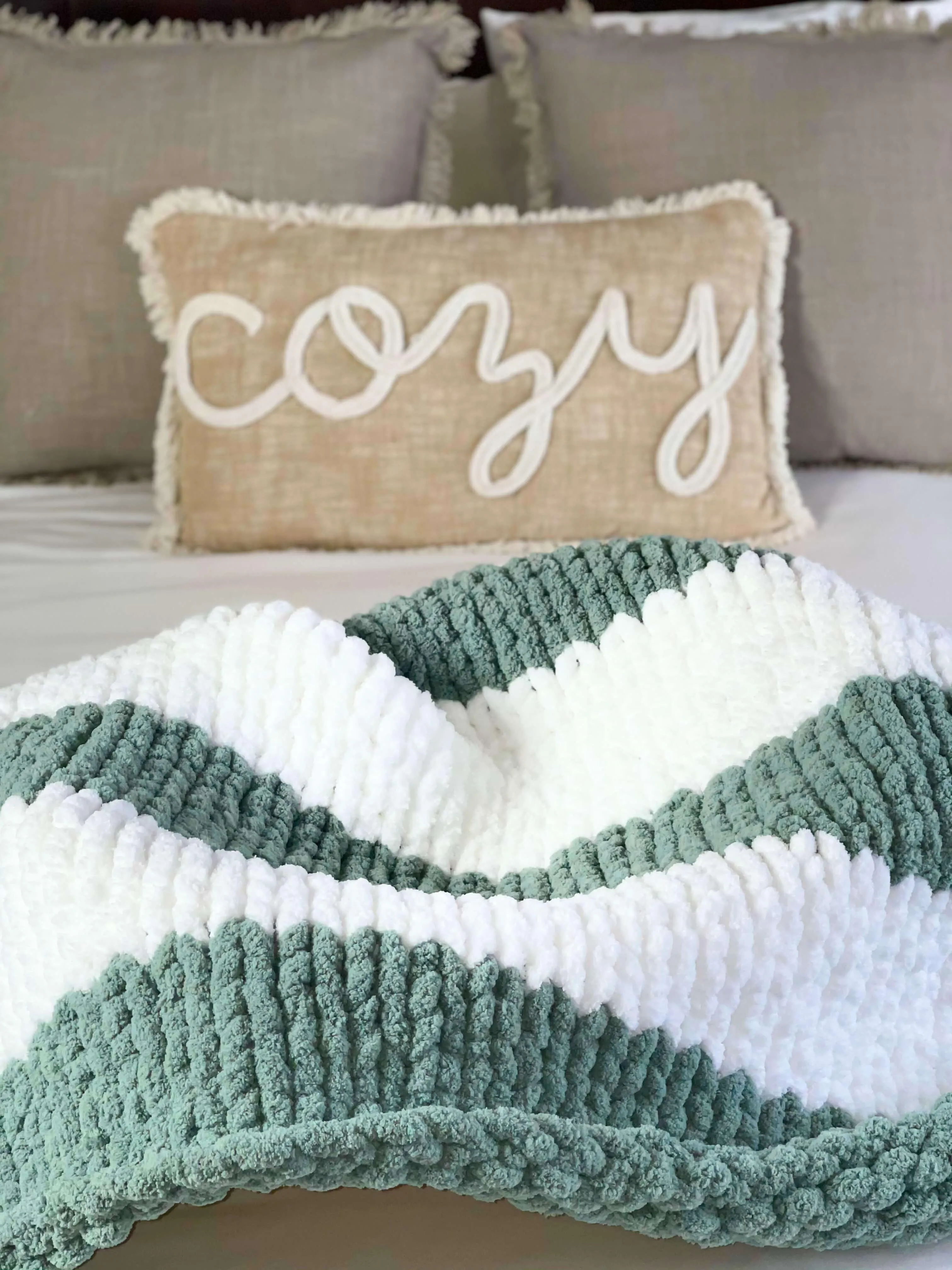 Aglow Babe Cozy Throw