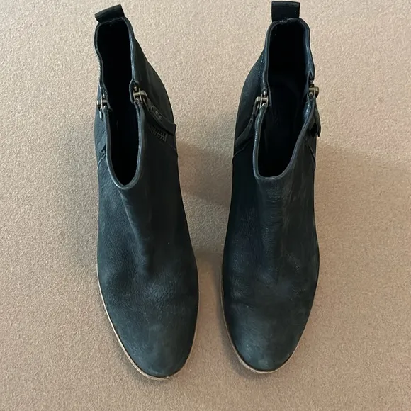Anthropologie Hoss Intropia Double ZipLeather Heeled Ankle Boots Black- 41 / 11