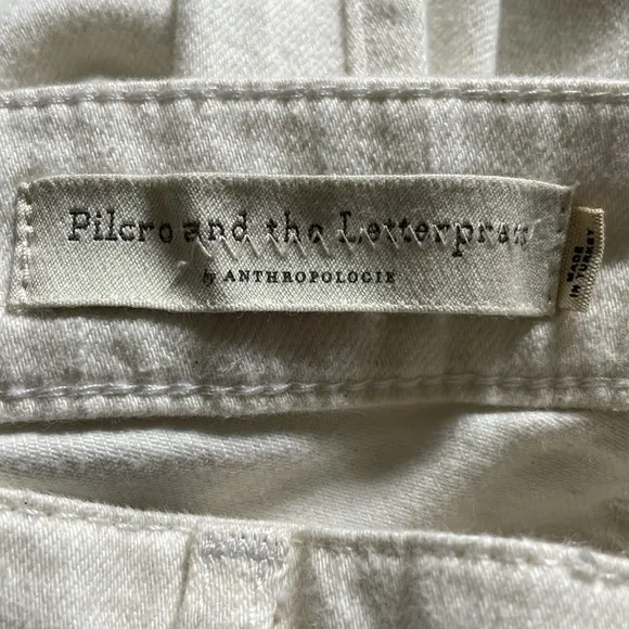 Anthropologie Pilcro and the Letterpress Slim Boyfriend Distressed Jeans 25