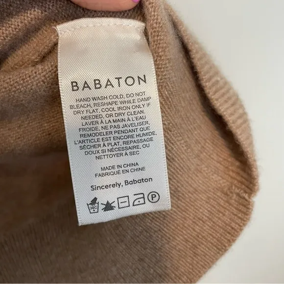 Aritzia Babaton Quarterly Cashmere Tan Crewneck Sweater Long Sleeve Size Small