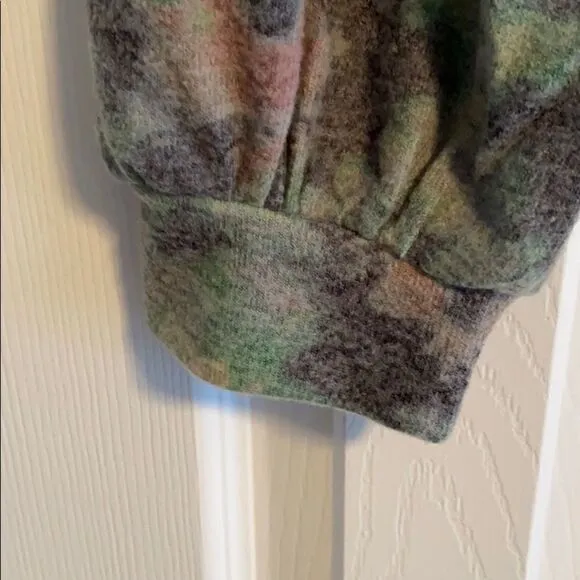 Beach Riot Cozy Abstract Print Ava Cropped Sweater