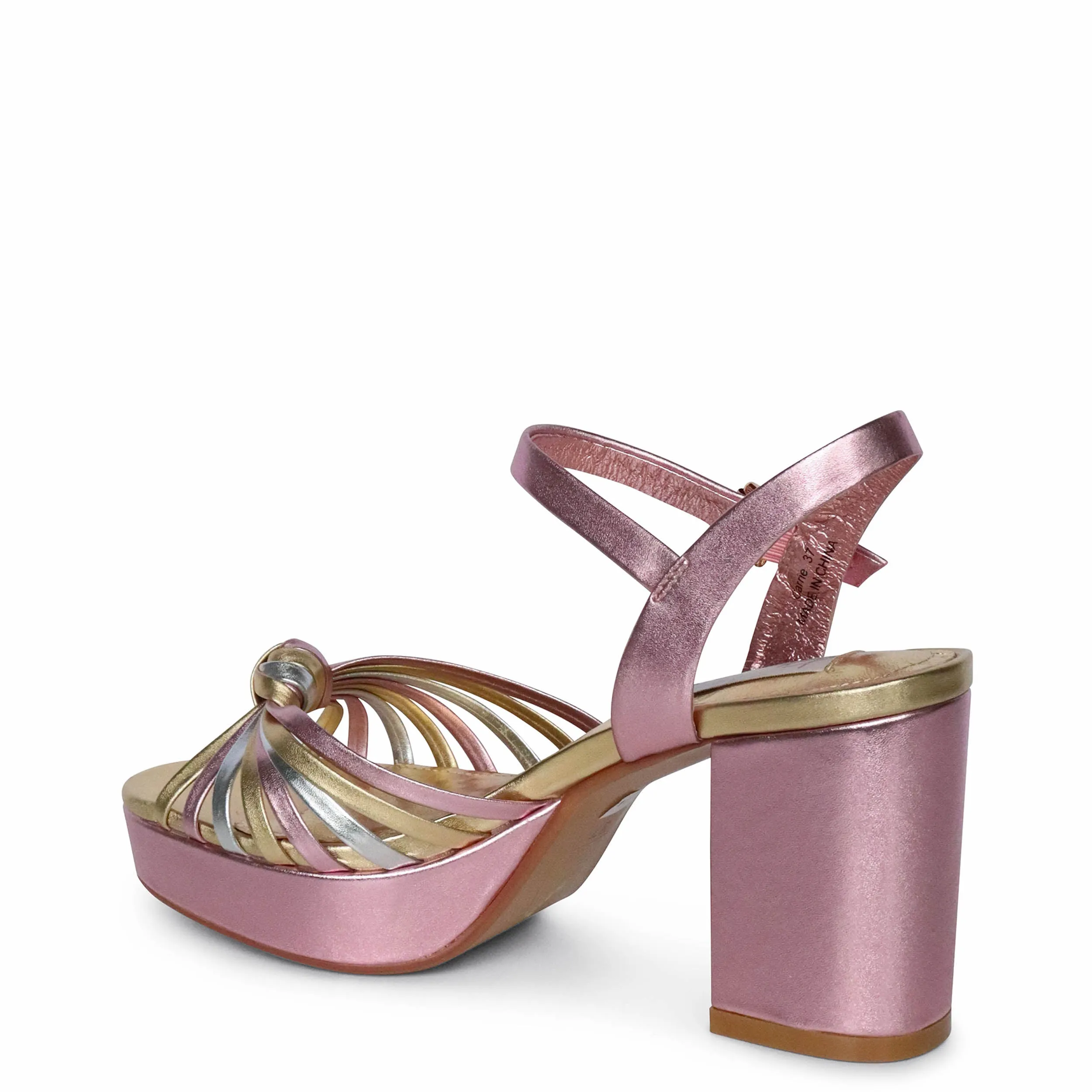 Carrie Heel