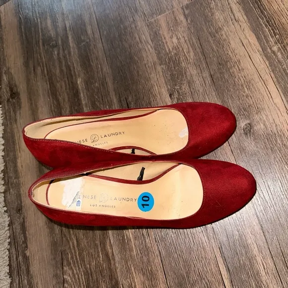 Chinese Laundry Red Suede Platform Pumps size 10