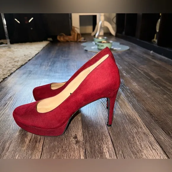 Chinese Laundry Red Suede Platform Pumps size 10