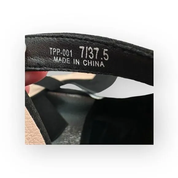 Chinese Laundry Womens Theresa Micro Suede Platform Sandal Black Size 7