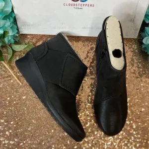 CLARKS® Caddell Rush Black Bootie 5.5M