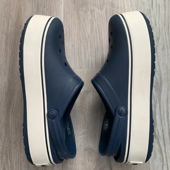 Crocs 🐊 Platform Sandals‎