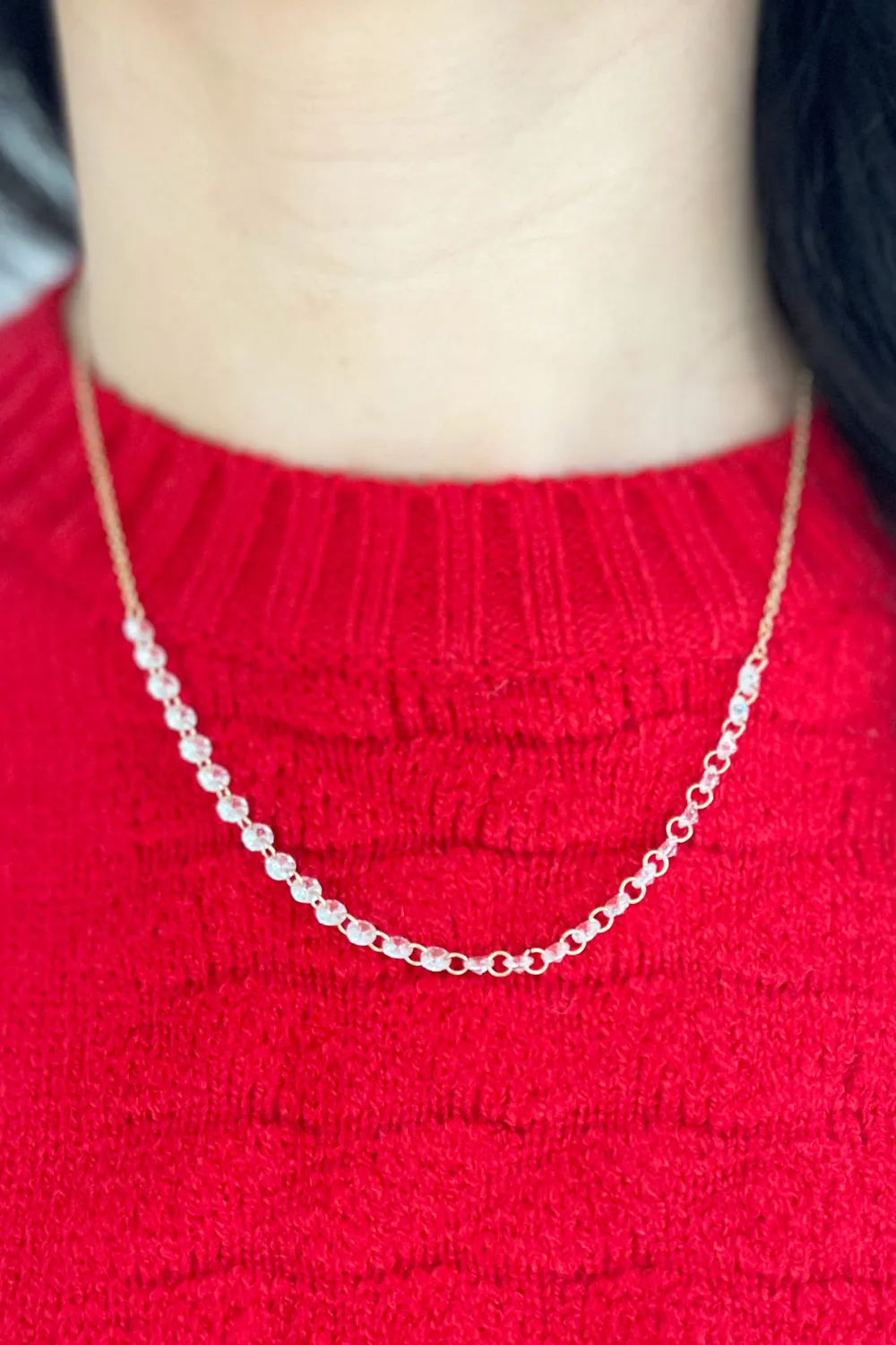 Daint Necklace with Linked Crystals