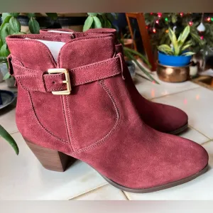 Diba Sleek Bootie Burgundy NWT
