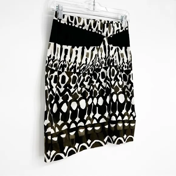 Elie‎ Tahari Abigail Skirt Sand Dune Size 2