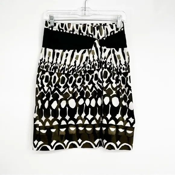 Elie‎ Tahari Abigail Skirt Sand Dune Size 2