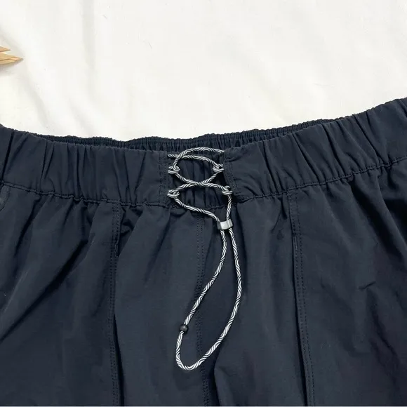 Hoka One One Moabi River Black Elastic Drawcord Pull On Gym Shorts Size Small