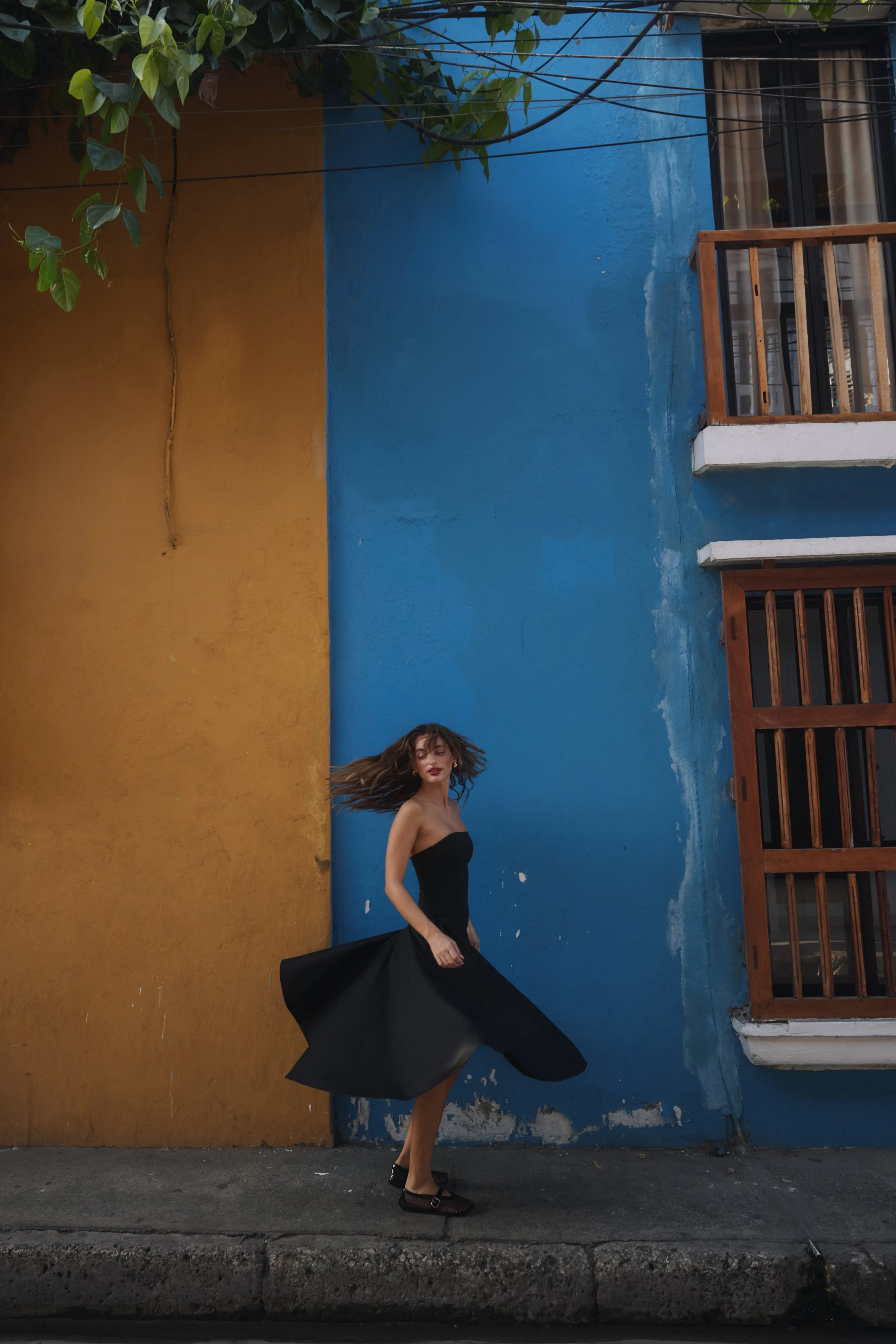 Kittie Maxi Dress in Noir