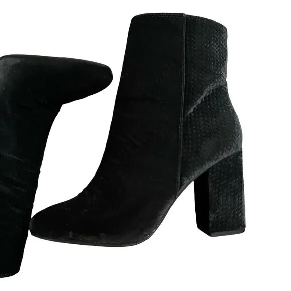 Lucky Brand Womens Black Velvet Wesson Bootie block heel 7