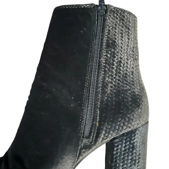 Lucky Brand Womens Black Velvet Wesson Bootie block heel 7