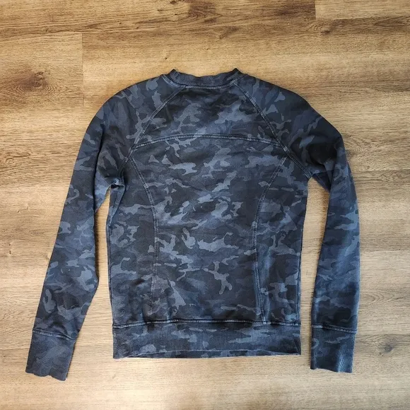 Lululemon Scuba Crew Camo