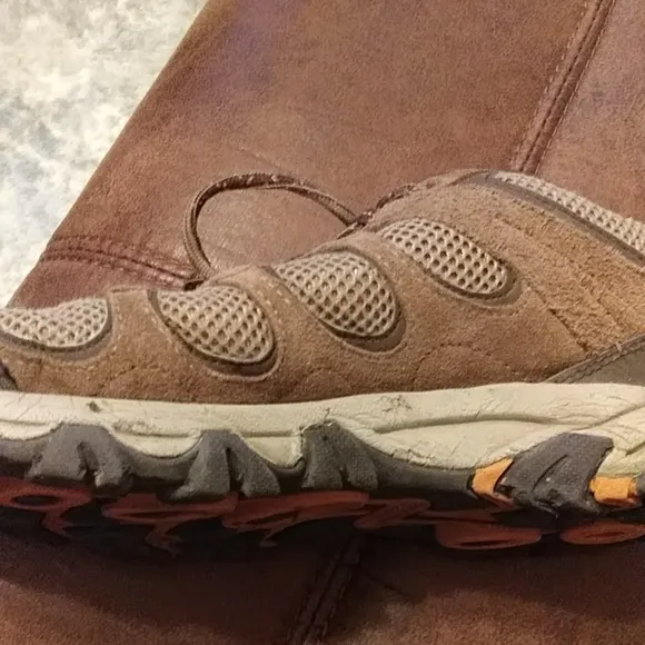 Merrell Air Cushion Hiking Shoes Brown 8.5