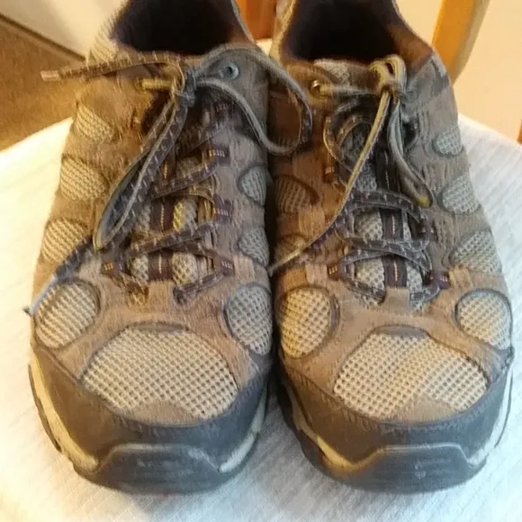 Merrell Air Cushion Hiking Shoes Brown 8.5