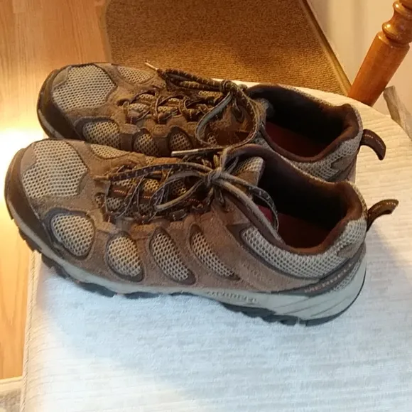Merrell Air Cushion Hiking Shoes Brown 8.5