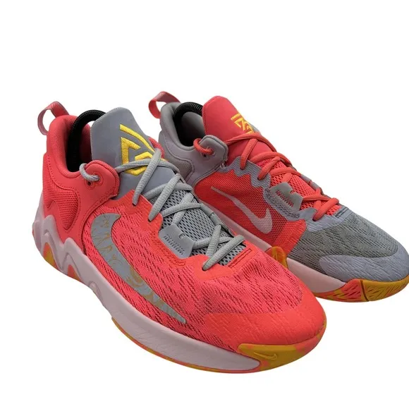 Nike Shoes Youth Size 7 Giannis Immortality 2 Bright Crimson Gray DQ1943-600
