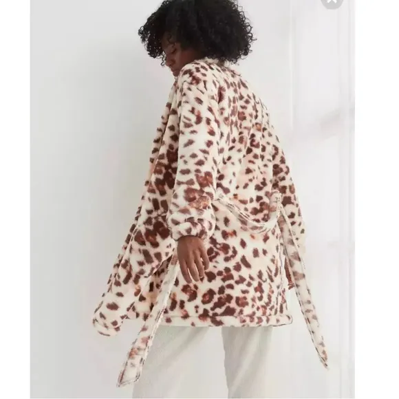 NWT Aerie Plush Robe Leopard Print Super Soft Cozy Sherpa Women's Size XS/S