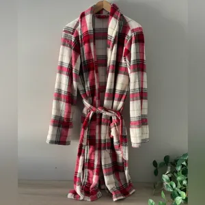 Pottery Barn | Cozy Plaid Winslow Robe Sz Medium