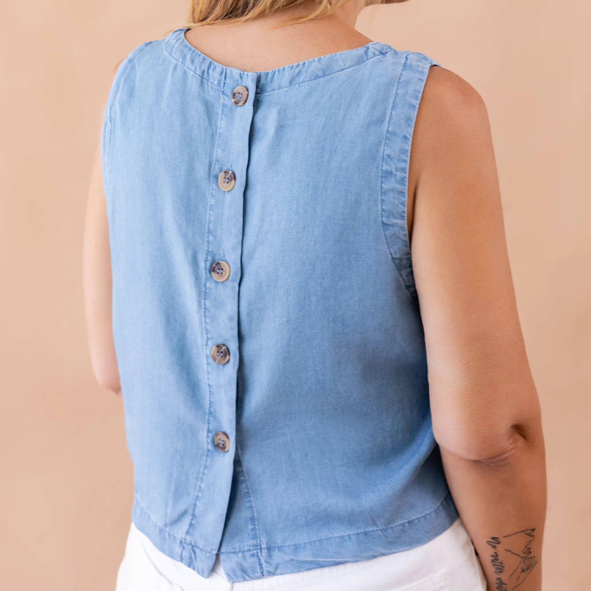 Summer Blues Crop