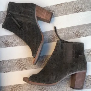 ☀️TOMS Majorca Suede Dark Olive Peep Toe Bootie
