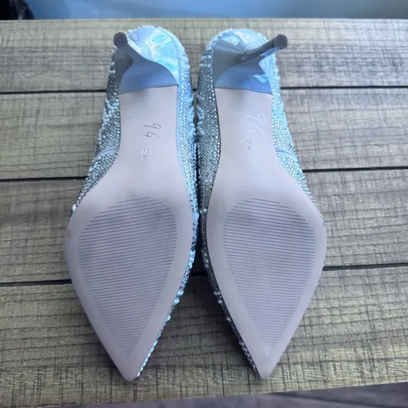 VANELI di Notte Suede Gray Embellished Pumps Shoes Size 8W