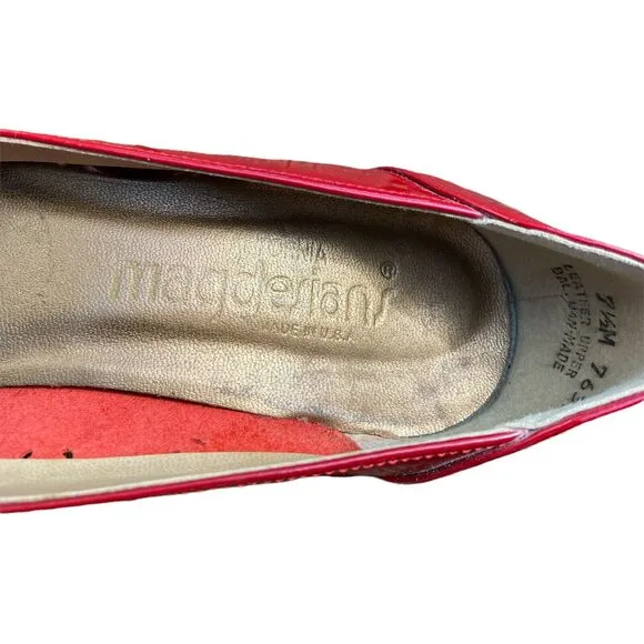VTG Magdesians CA Red Tassels Eyelet Shiny Leather Pumps sz 7.5M Heels