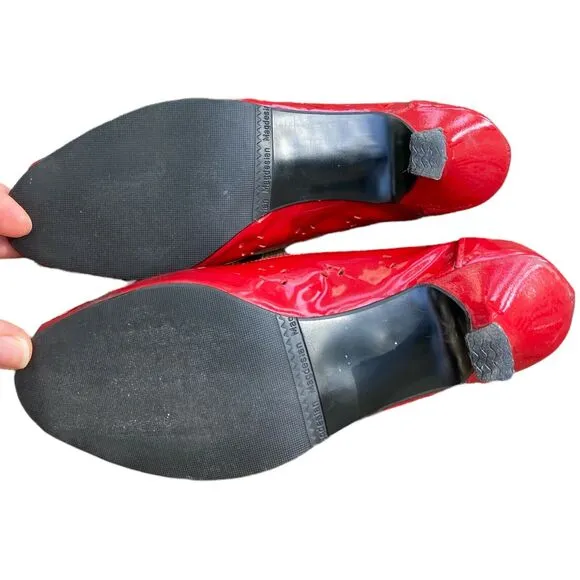 VTG Magdesians CA Red Tassels Eyelet Shiny Leather Pumps sz 7.5M Heels