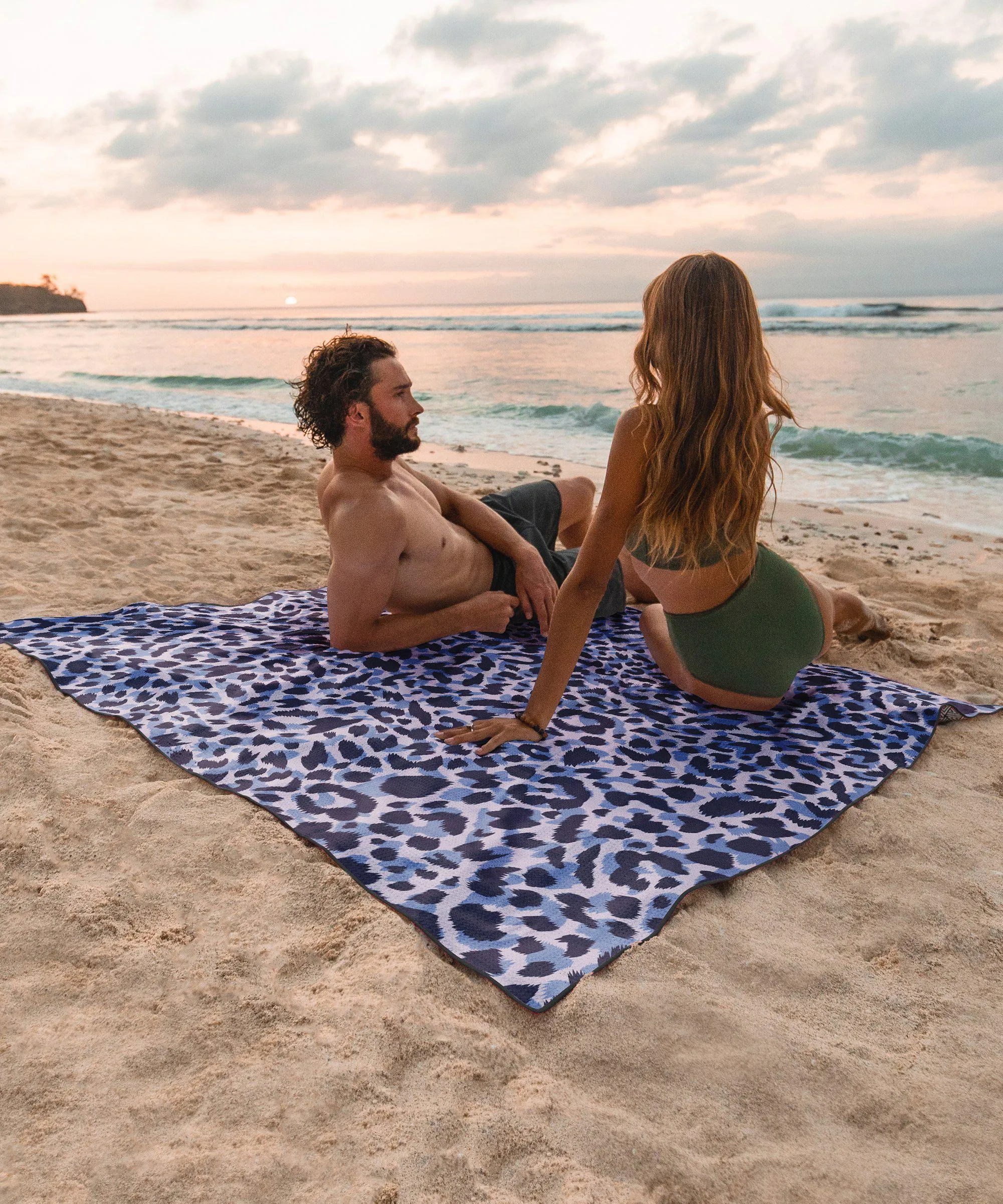 Wild Ones - Pink/Violet - Towel for Two