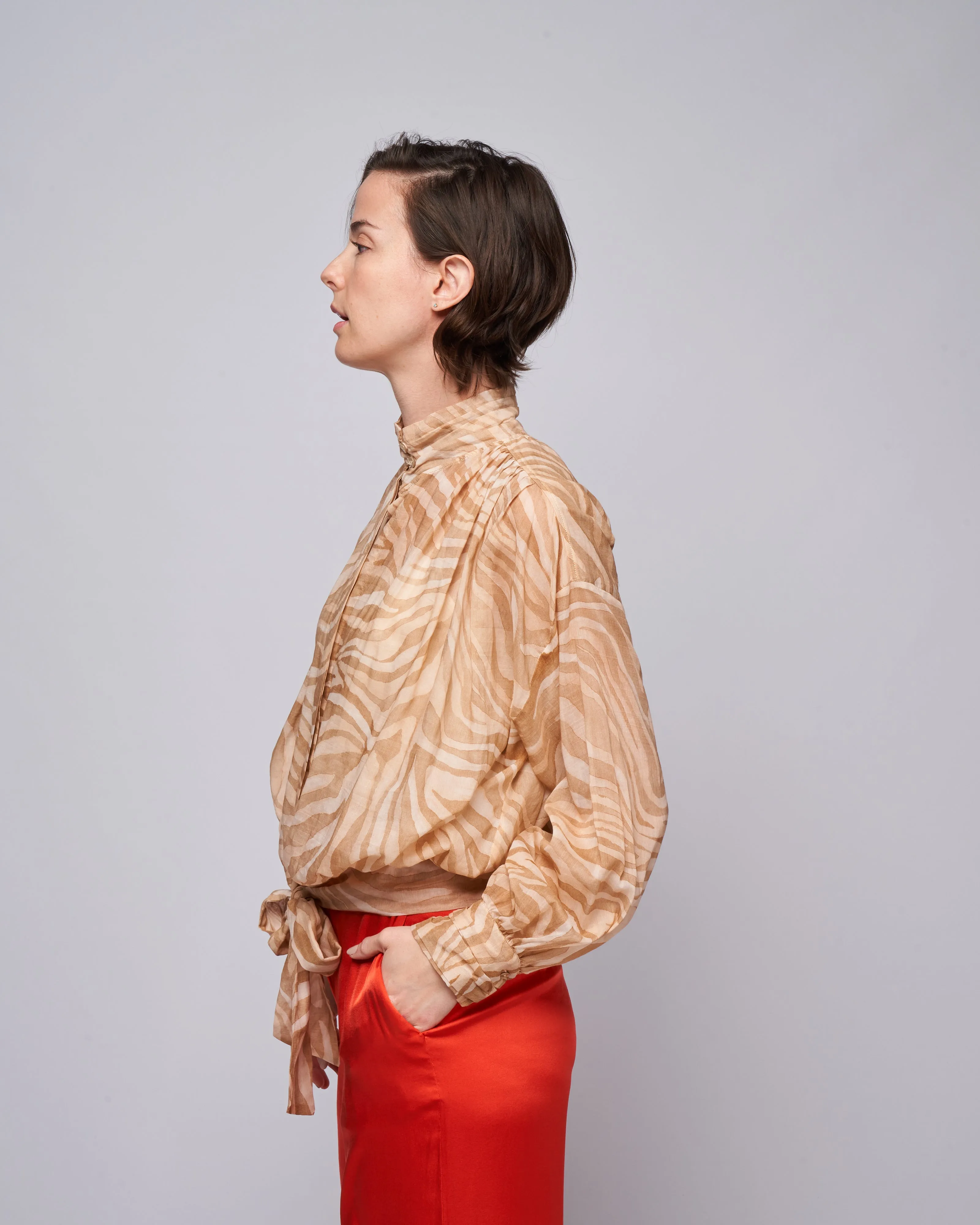 wild roses print voile sash shirt - poudre